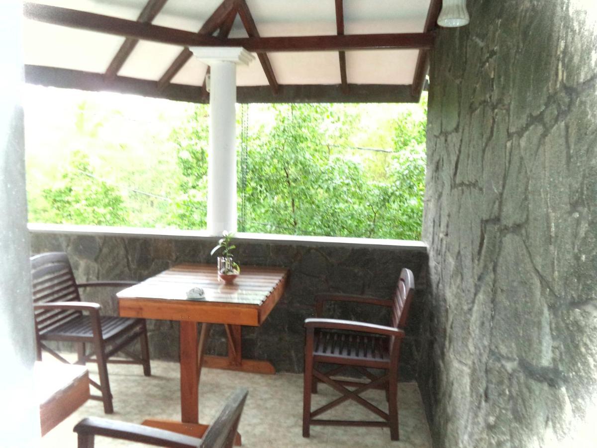 Apartament The Rock House Katunayaka Zewnętrze zdjęcie